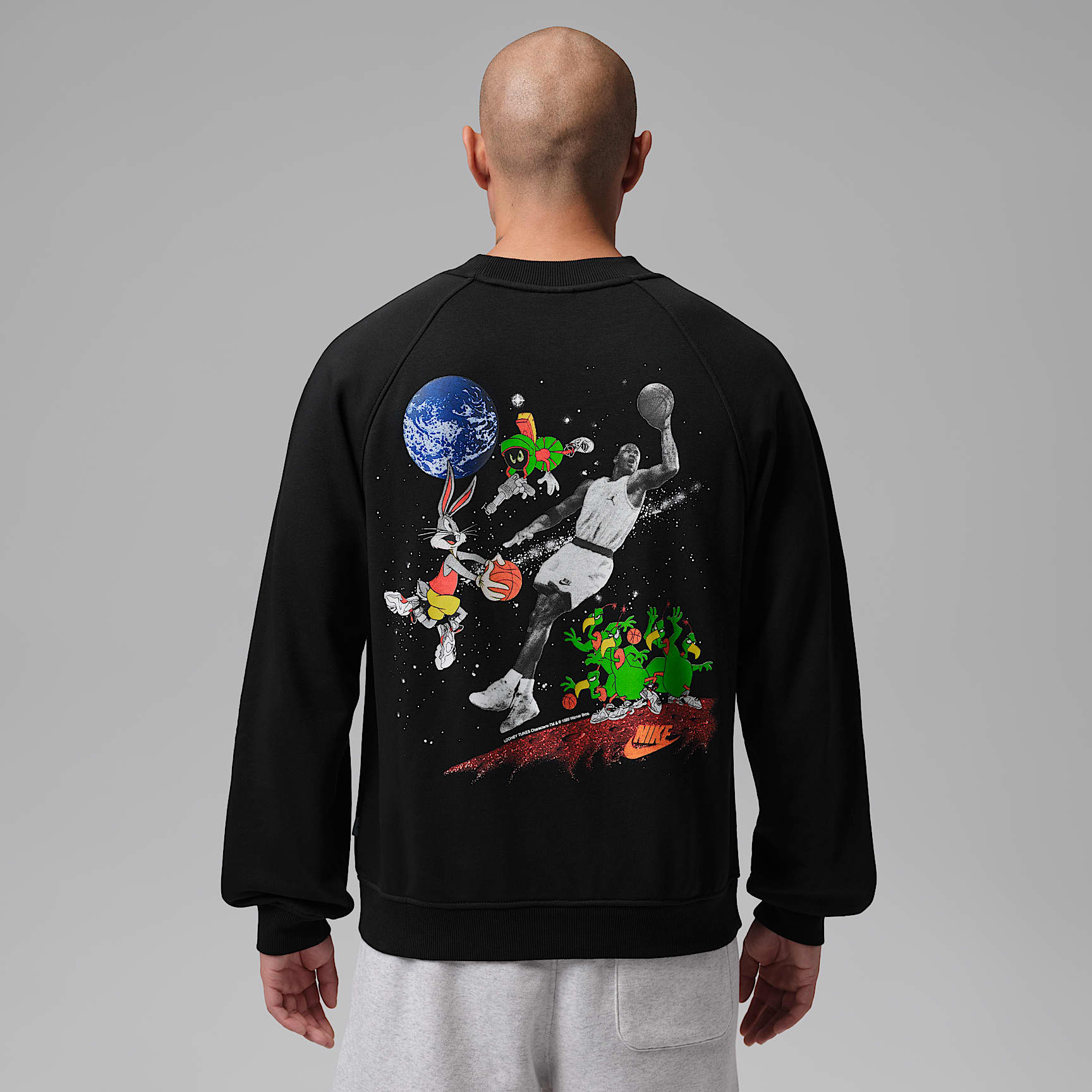 ジャック Jordan Brooklyn Space Jam Men's Vault Fleece Crew-Neck Sweatshirt